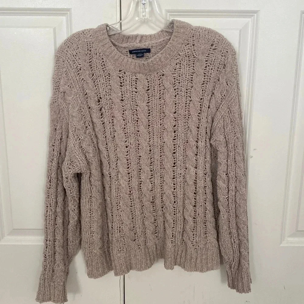 American eagle tan knit sweater size small polyester blend crewneck long sleeve